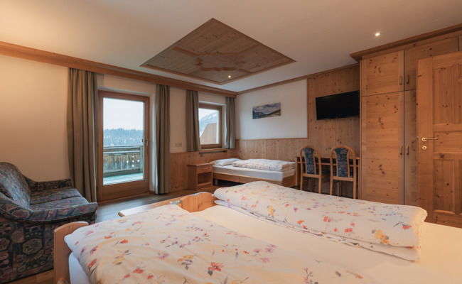 Dreibettzimmer Haupthaus 1